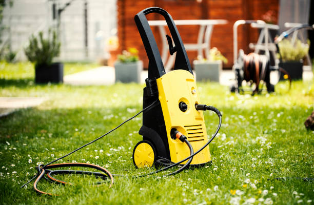 Best Pool Deck Cleaning  in Inwood, FL